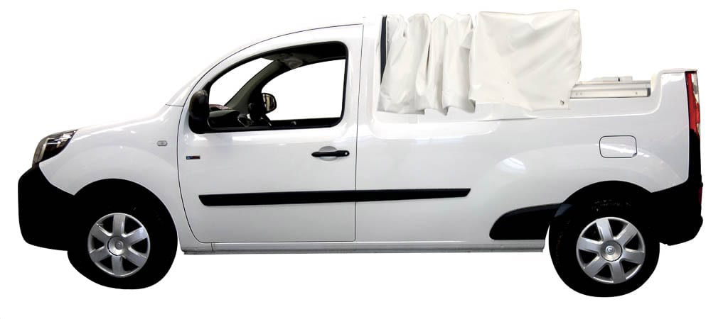 Kangoo Pick Up Maxi Bâchage coulissant qui permet de ne rien perdre en roulant ou de protéger ce que vous transportez