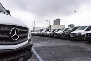 Utilitaires d'occasion Mercedes-Benz en concession. Le Label Certified apporte une garantie sur les VU.