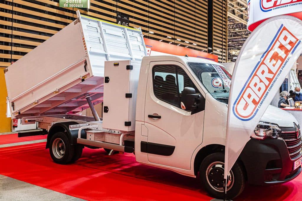 benne Cabreta- Renault Master et coffre dos cabine