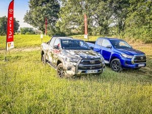 hilux party jean lain