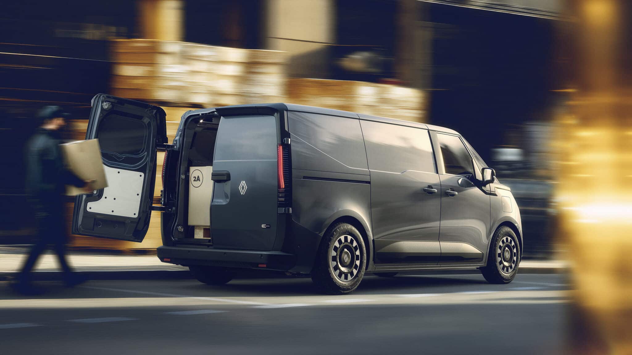 nouveau-renault-trafic-van-e-tech-le-fourgon-100-lectrique-id-al