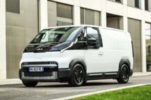 Essai KIA PV5 Cargo (M) : un retour en grande pompe pour l’utilitaireélectrique