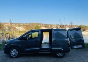 Peugeot e-partner porte ouverte