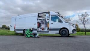 Aménagement utilitaire : le guide complet pour transformer son fourgon en véritable outil de travail