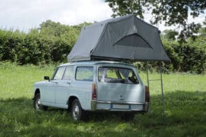 Tente de toit : la vanlife accessible a son festival au lac de Madine