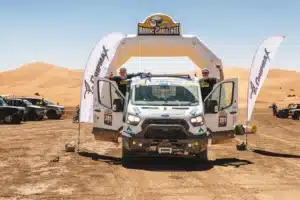 Ce qu’un Ford Transit 4×4 a vraiment dans le ventre, du Sahara au chantier